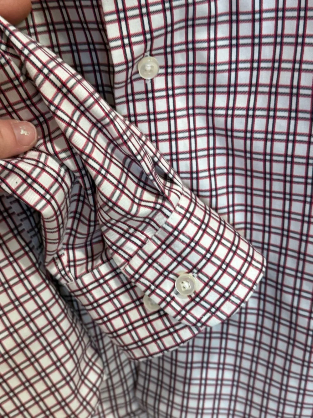 Red Navy Plaid Button Down Shirt Mens XL Non-Iron Cotton Classic Men’s Wearhouse